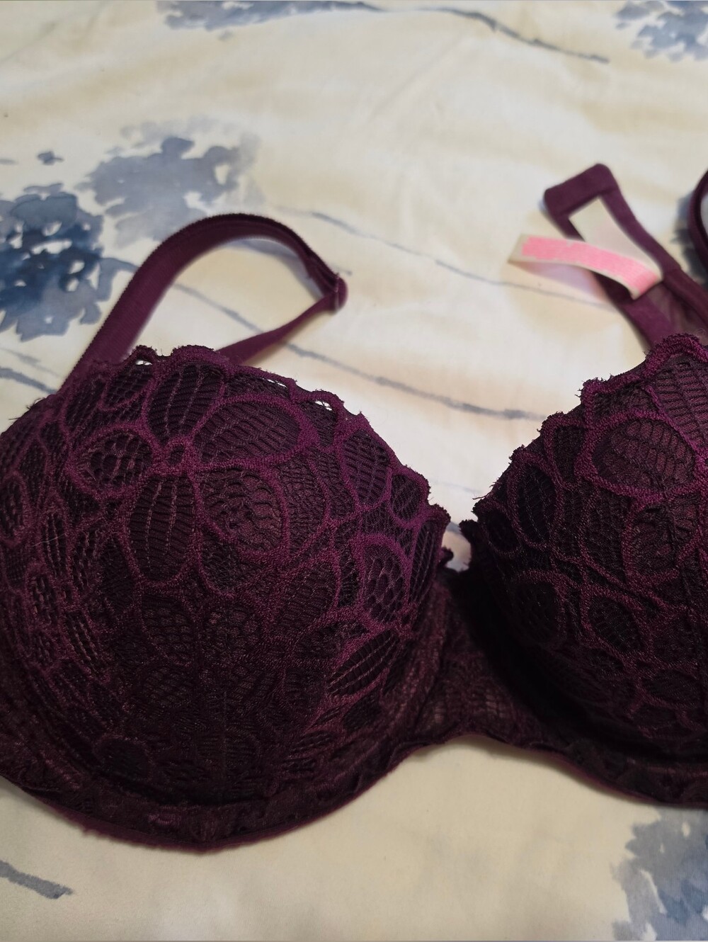 Victorias Secret Date Push Up Bra, Like New, 34D